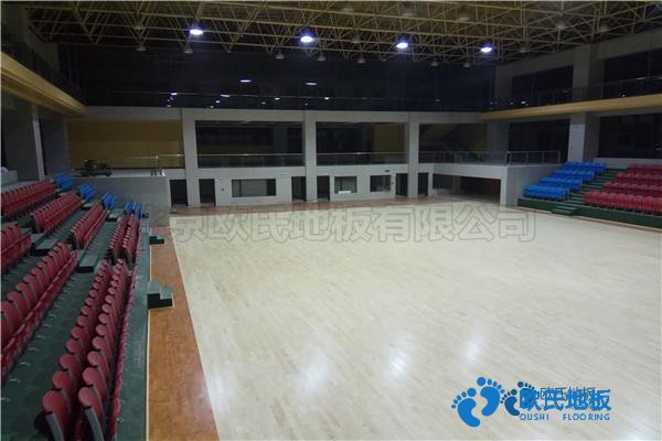 用什么專業運動籃球木地板